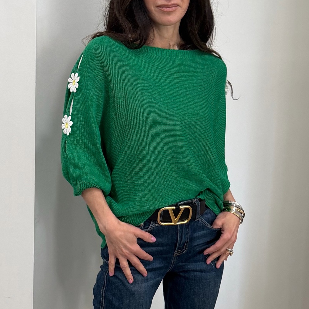 MADE IN ITALY Green Sweater with Floral Accents